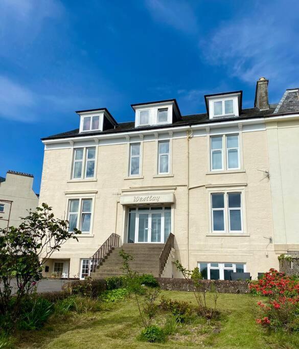 Westbay Seafront Apartment 奥本 外观 照片