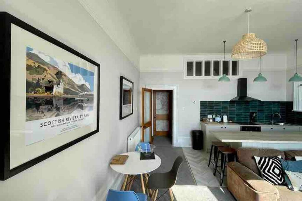 Westbay Seafront Apartment 奥本 外观 照片